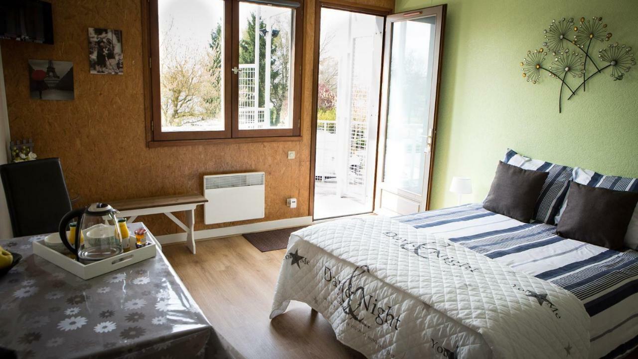 Studios Etape Du Lac Bourbon-Lancy Εξωτερικό φωτογραφία